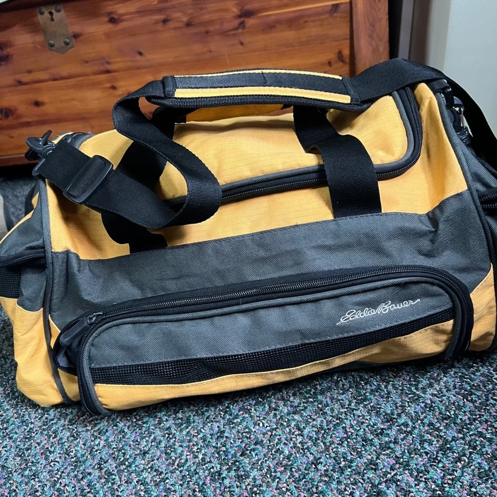 Eddie Bauer Yellow Ripstop Duffel Bag Travel Gym Weekend Carry On shoulder strap